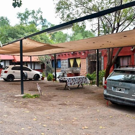 Cabanas El Challao المظهر الخارجي الصورة