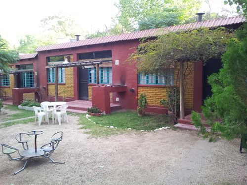 Cabanas El Challao المظهر الخارجي الصورة