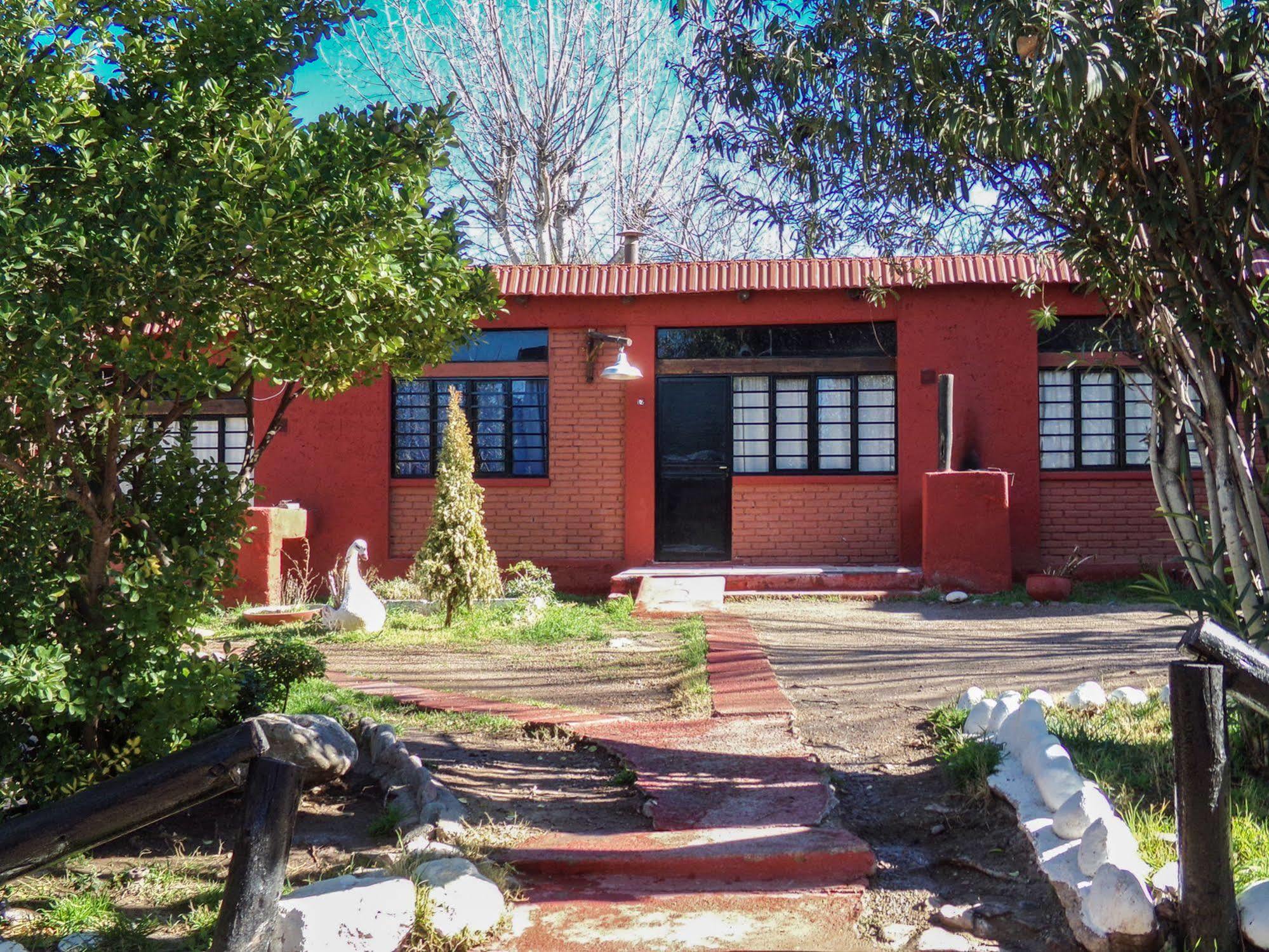 Cabanas El Challao المظهر الخارجي الصورة